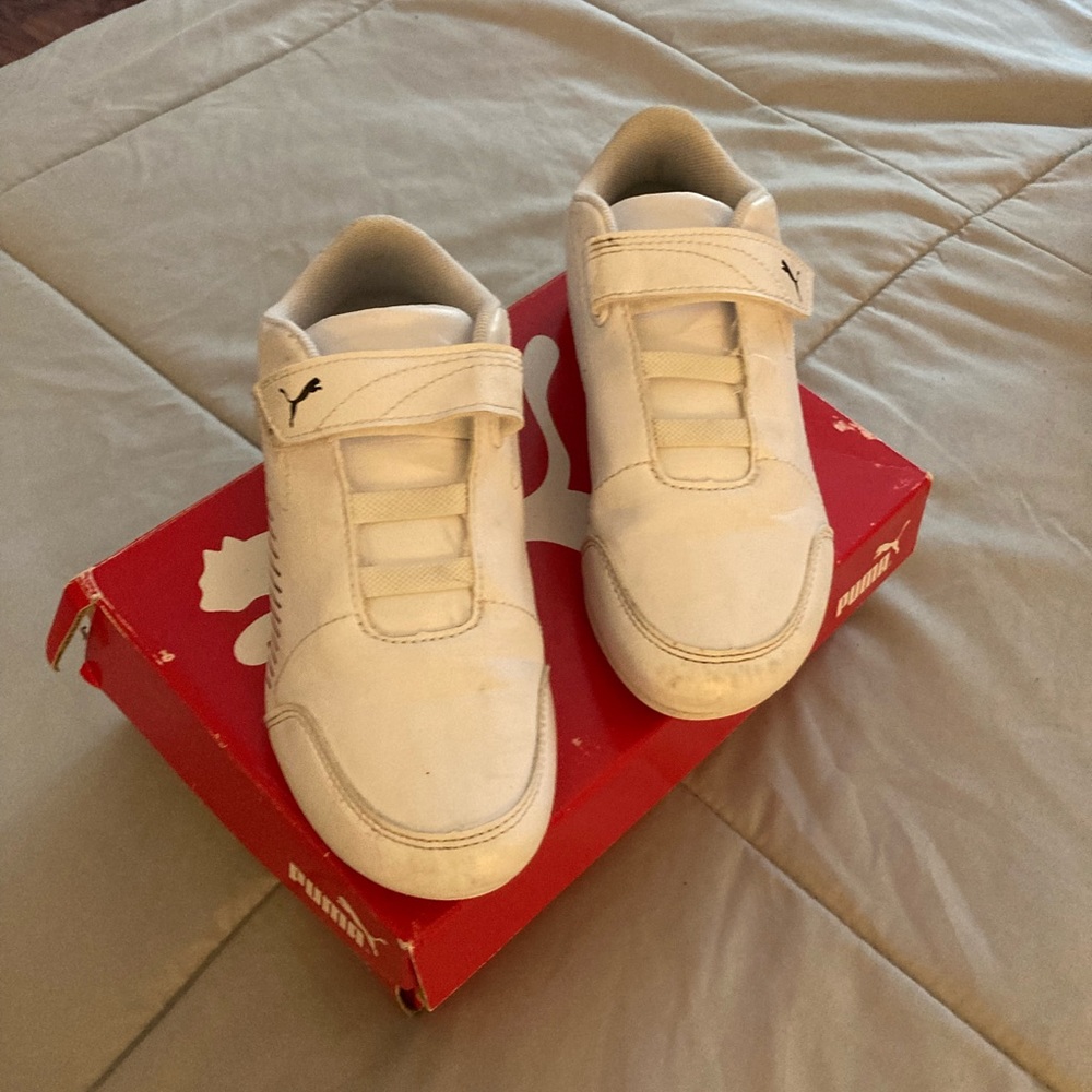 Kids puma Ferrari sneakers